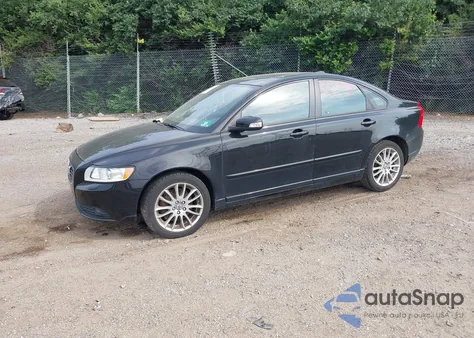 2009 Volvo S40 2.4I from USA, damaged, VIN YV1MS390492462962
